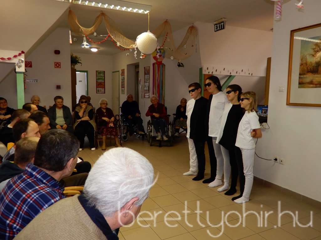 Farsang az idősotthonban 23